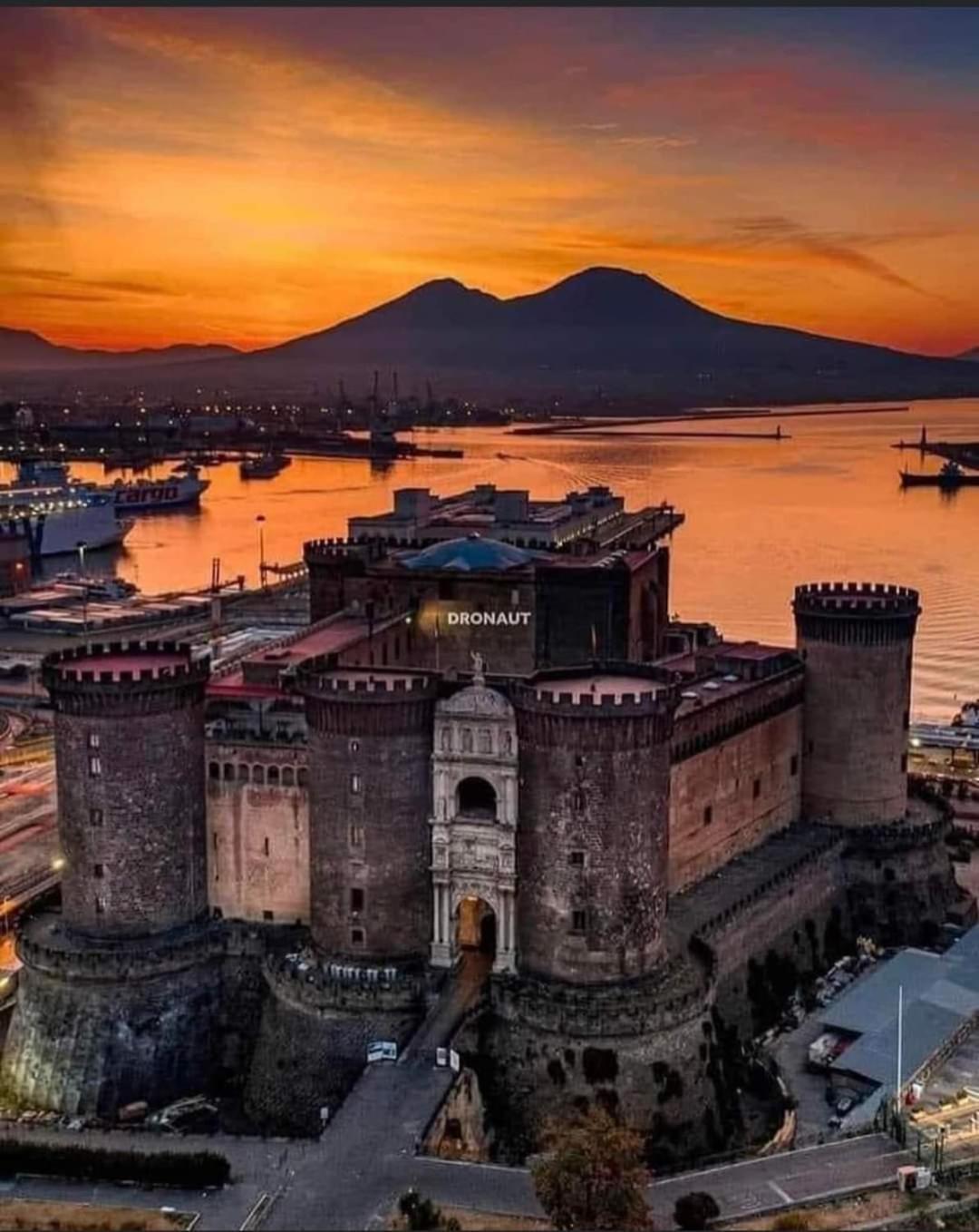 Napoli&Love Apartment Bovio Centro Storico Dış mekan fotoğraf
